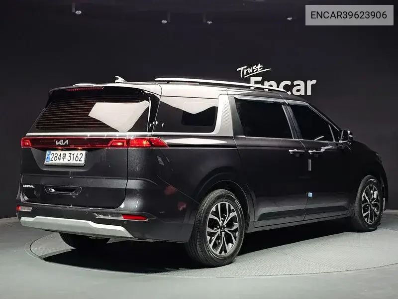 Carnival 4Th Generation 9 -Seater Prestige VIN: ENCAR39623906 Lot: 39623906