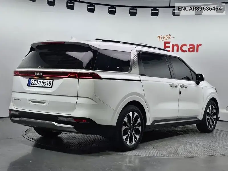 Carnival 4Th Generation 9 -Seater Signature VIN: ENCAR39636464 Lot: 39636464