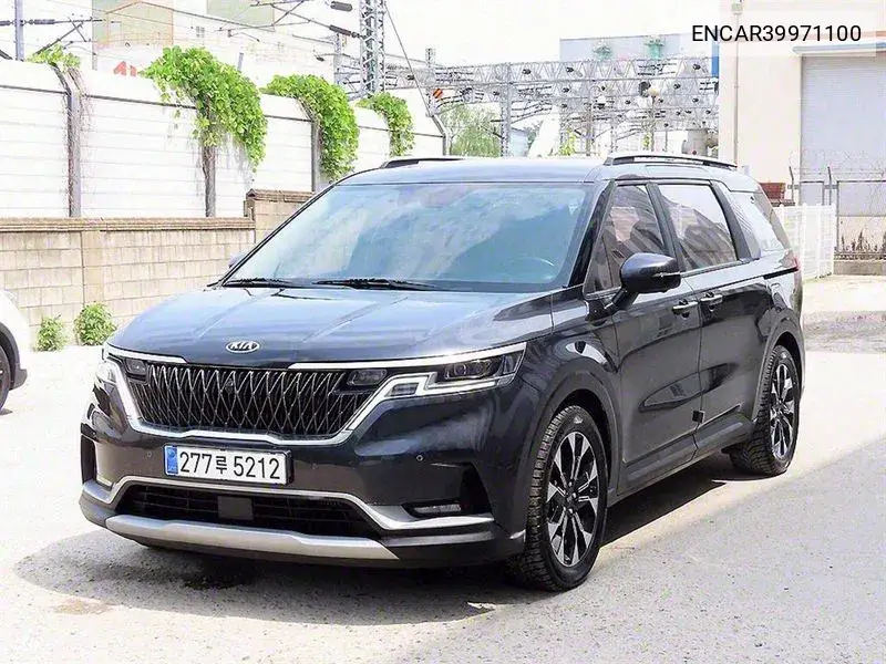 Carnival 4Th Generation 9 -Seater Prestige VIN: ENCAR39971100 Lot: 39971100