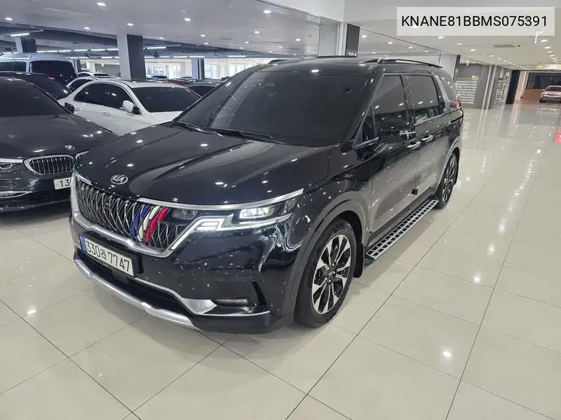 Carnival 4Th Generation 9 -Seater Signature VIN: KNANE81BBMS075391 Lot: 39977395