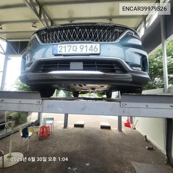Carnival 4Th Generation 9 -Seater Signature VIN: ENCAR39979526 Lot: 39979526