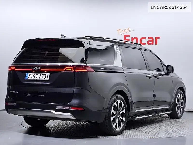 Carnival 4Th Generation 9 -Seater Signature VIN: ENCAR39614654 Lot: 39614654
