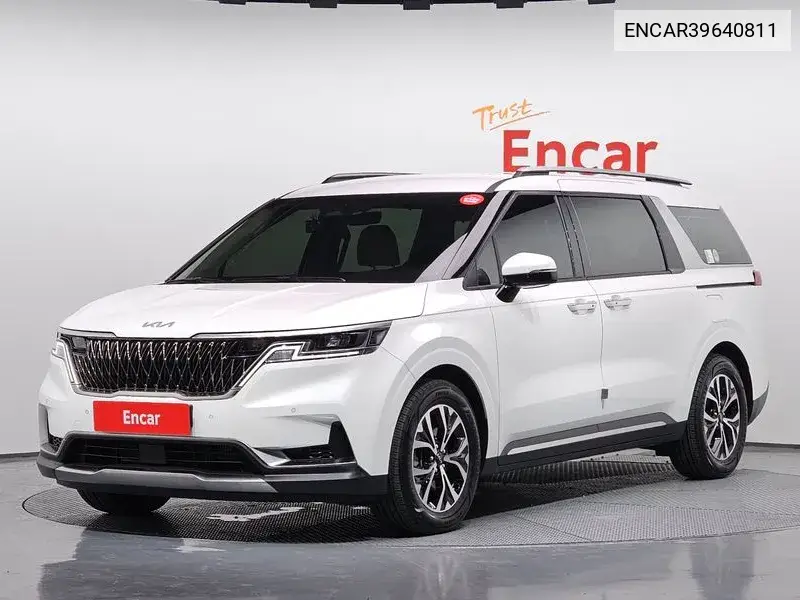 Carnival 4Th Generation 9 -Seater Noblesse VIN: ENCAR39640811 Lot: 39640811