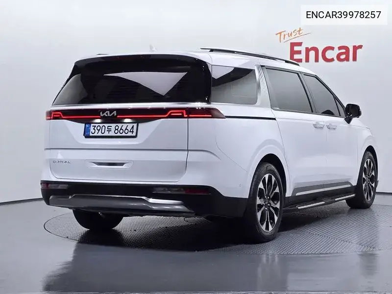 Carnival 4Th Generation 9 -Seater Signature VIN: ENCAR39978257 Lot: 39978257