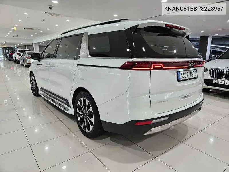 Carnival 4Th Generation 9 -Seater Noblesse VIN: KNANC81BBPS223957 Lot: 39978311