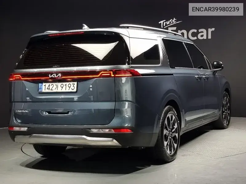 Carnival 4Th Generation 9 -Seater Noblesse VIN: ENCAR39980239 Lot: 39980239