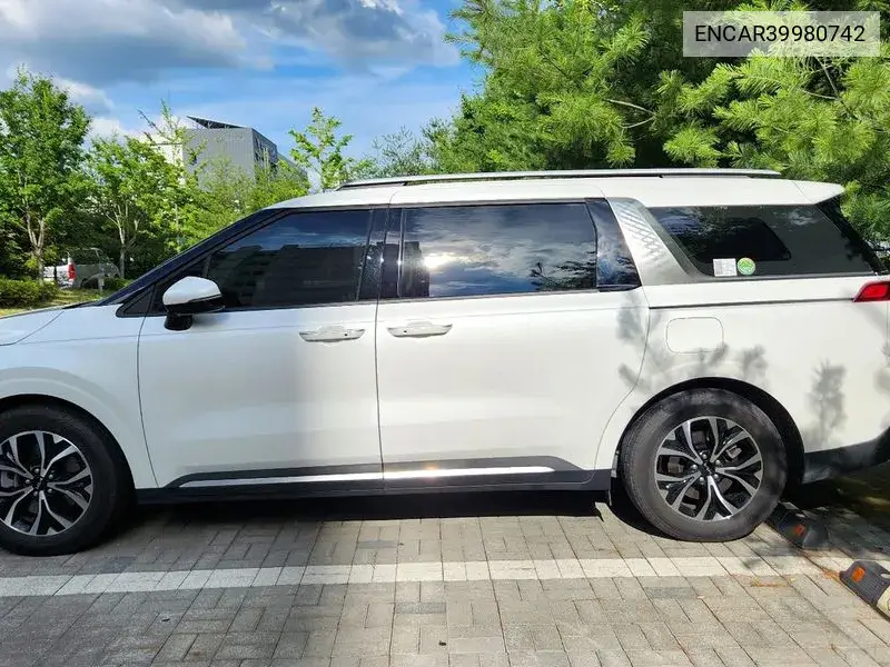 Carnival 4Th Generation 9 -Seater Noblesse VIN: ENCAR39980742 Lot: 39980742