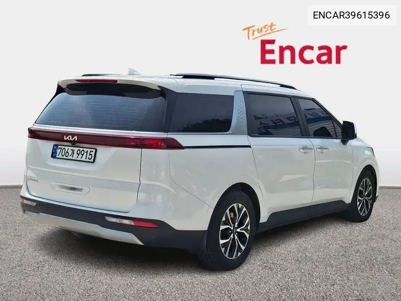 Carnival 4Th Generation Gasoline 11 -Seater Prestige VIN: ENCAR39615396 Lot: 39615396