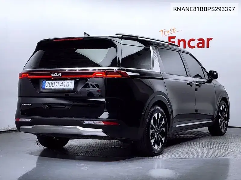 Carnival 4Th Generation 9 -Seater Signature VIN: KNANE81BBPS293397 Lot: 39972127