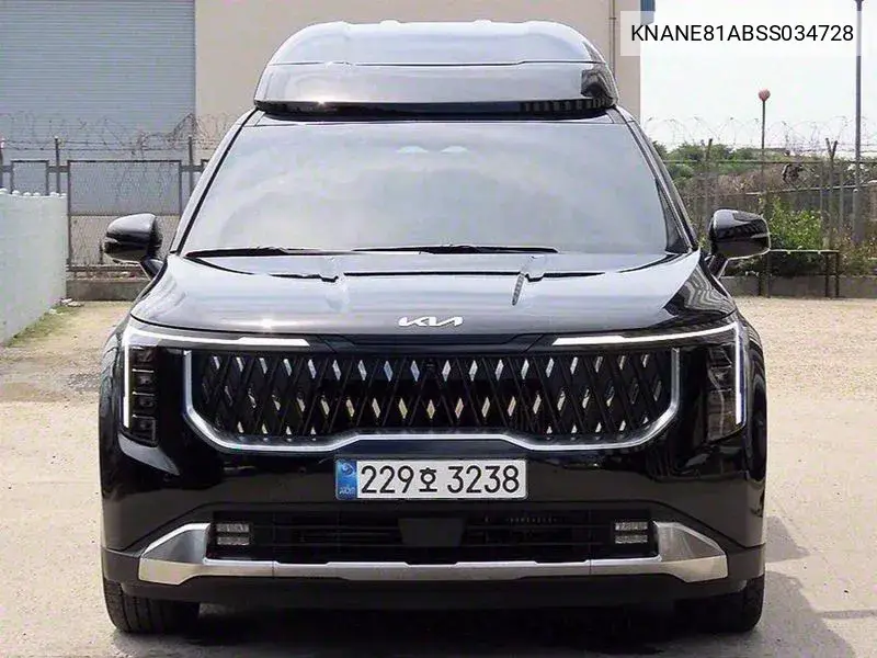 The New Carnival 4Th Generation Hev 7 -Seater High Limousine Signature VIN: KNANE81ABSS034728 Lot: 40155178