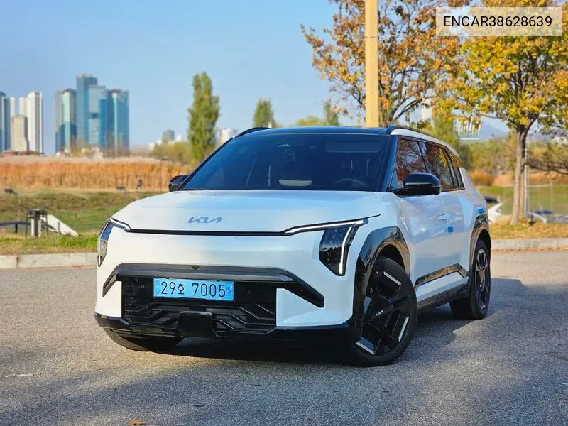 Kia Ev3 Long Range 2Wd Gt-Line VIN: ENCAR38628639 Lot: 38628639
