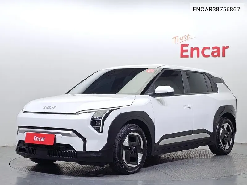 Ev3 Long Range 2Wd Air VIN: ENCAR38756867 Lot: 38756867