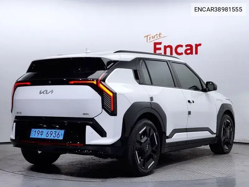 Ev3 Long Range 2Wd Gt-Line VIN: ENCAR38981555 Lot: 38981555