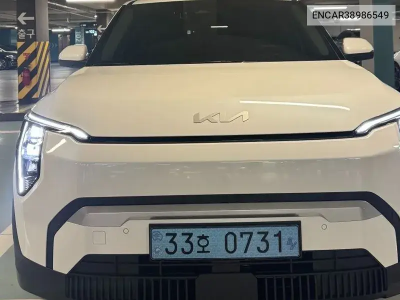 Ev3 Standard 2Wd Air VIN: ENCAR38986549 Lot: 38986549