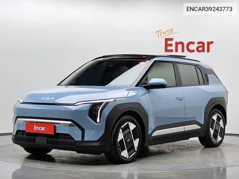 Ev3 Long Range 2Wd Earth VIN: ENCAR39243773 Lot: 39243773