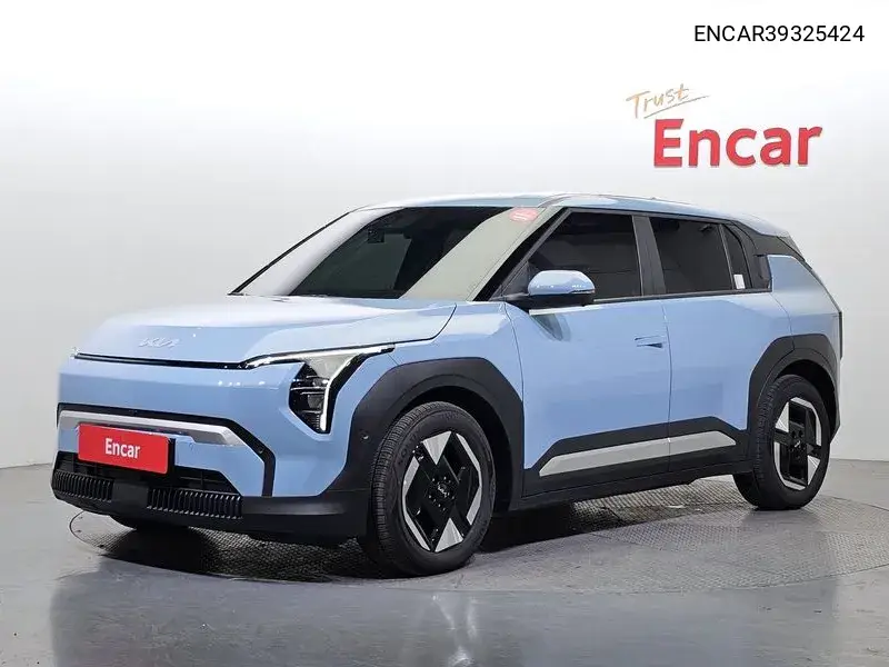 Ev3 Standard 2Wd Air VIN: ENCAR39325424 Lot: 39325424