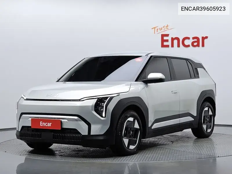 Ev3 Long Range 2Wd Air VIN: ENCAR39605923 Lot: 39605923