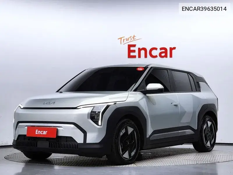 Ev3 Long Range 2Wd Air VIN: ENCAR39635014 Lot: 39635014