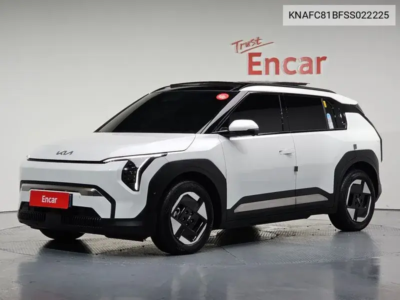 Ev3 Standard 2Wd Earth VIN: KNAFC81BFSS022225 Lot: 39852733