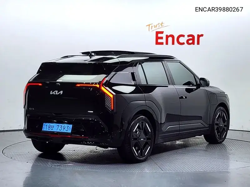 Ev3 Long Range 2Wd Gt-Line VIN: ENCAR39880267 Lot: 39880267