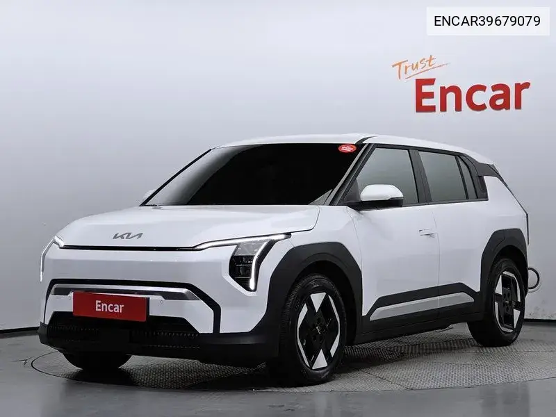Ev3 Long Range 2Wd Air VIN: ENCAR39679079 Lot: 39679079
