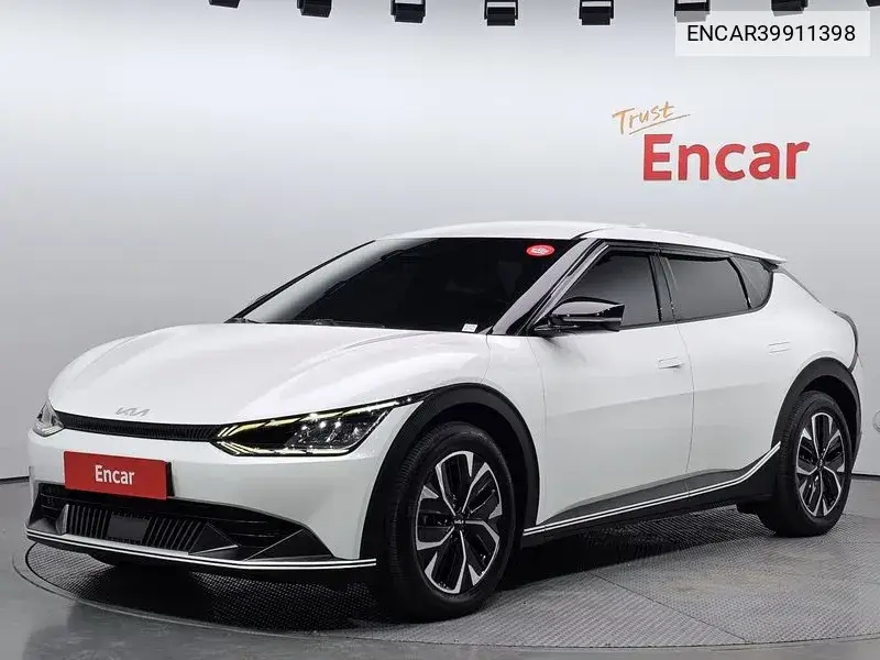 Ev6 Standard Air VIN: ENCAR39911398 Lot: 39911398