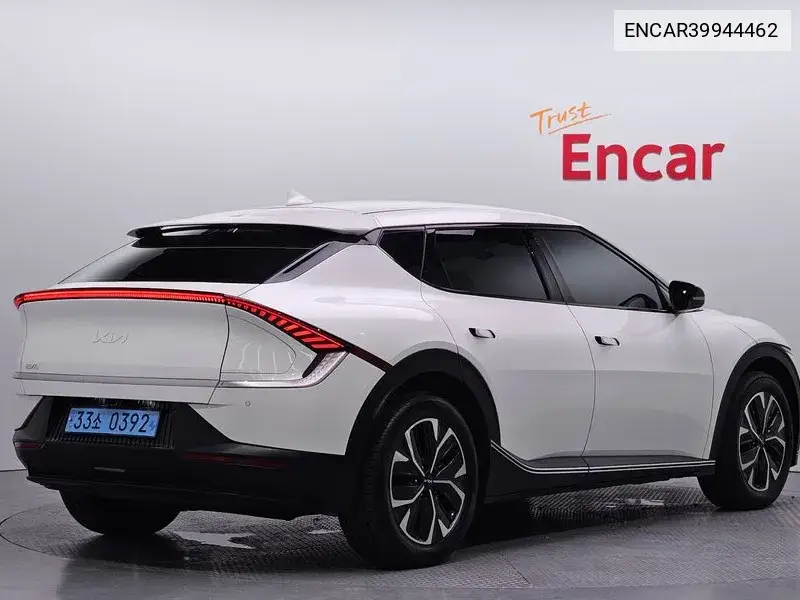 Ev6 Standard Air VIN: ENCAR39944462 Lot: 39944462