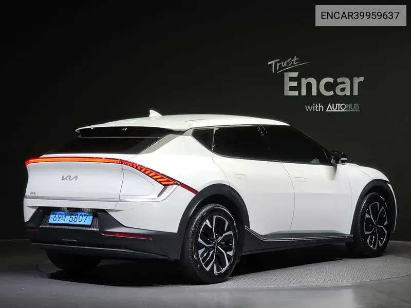 Ev6 Standard Air VIN: ENCAR39959637 Lot: 39959637
