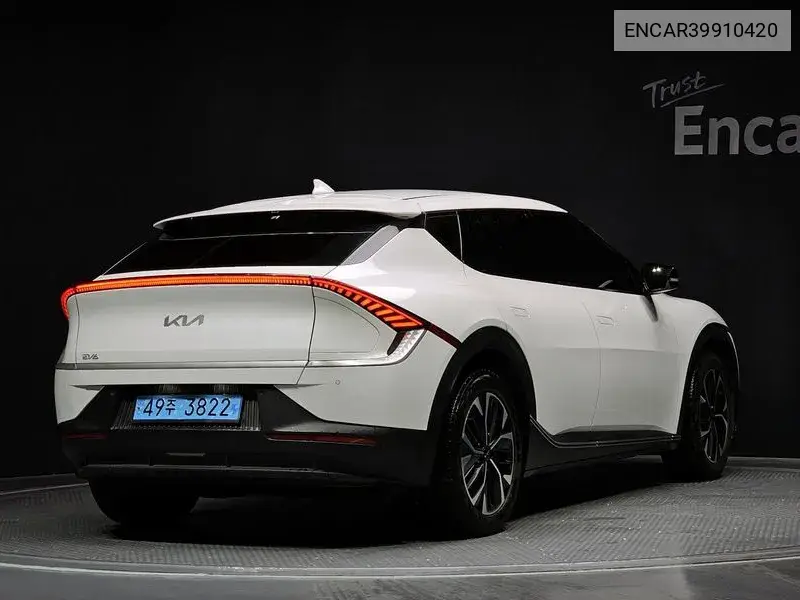 Ev6 Long Range Light VIN: ENCAR39910420 Lot: 39910420