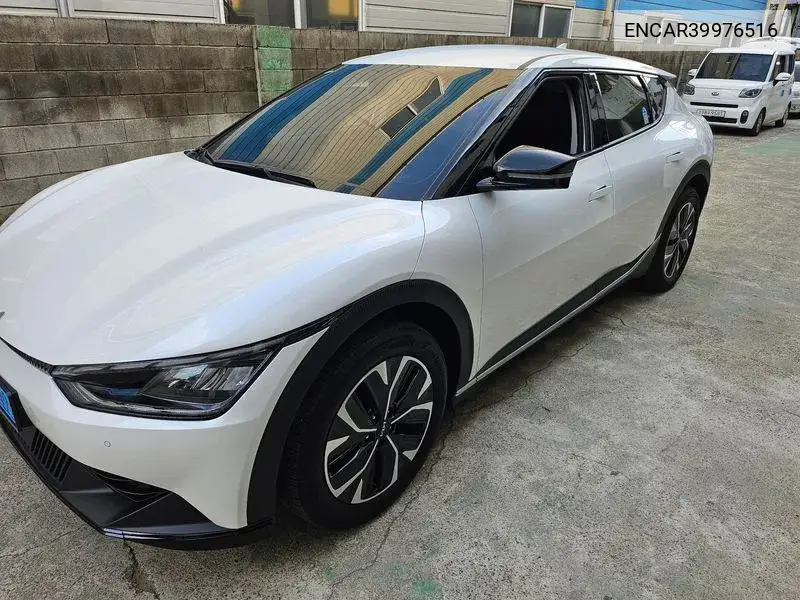 Ev6 Long Range Air VIN: ENCAR39976516 Lot: 39976516