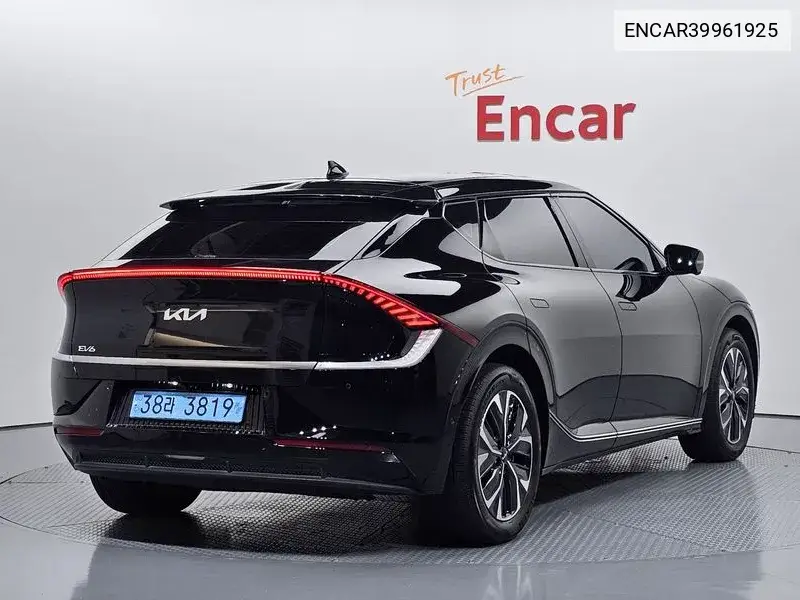 Ev6 Long Range Earth VIN: ENCAR39961925 Lot: 39961925