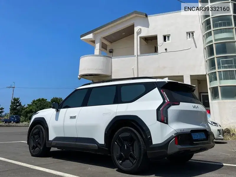 Ev9 Long Range 4Wd Gt Line VIN: ENCAR39332160 Lot: 39332160