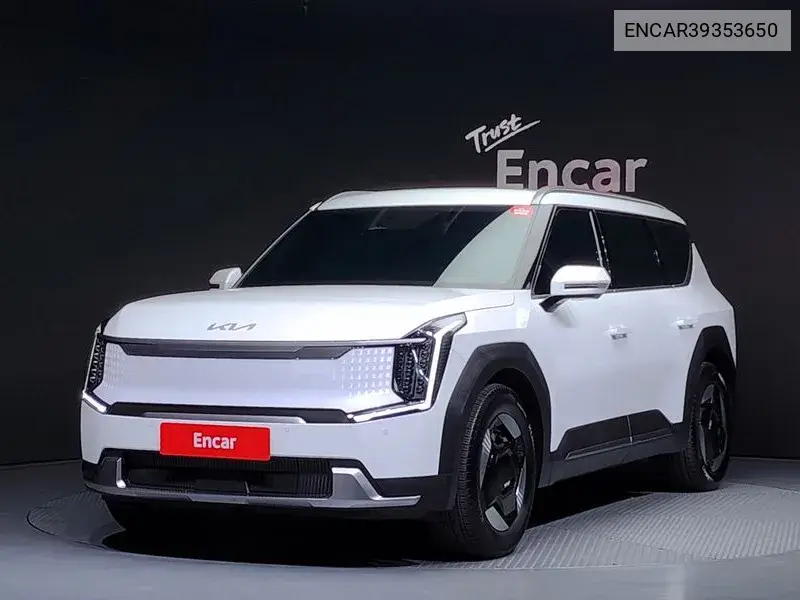 Ev9 Long Range Air VIN: ENCAR39353650 Lot: 39353650