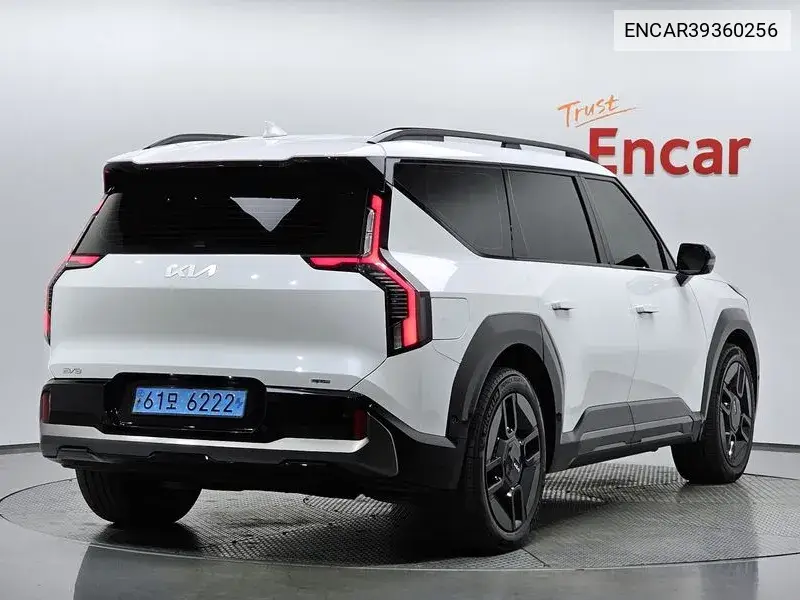 Ev9 Long Range 4Wd Gt Line VIN: ENCAR39360256 Lot: 39360256