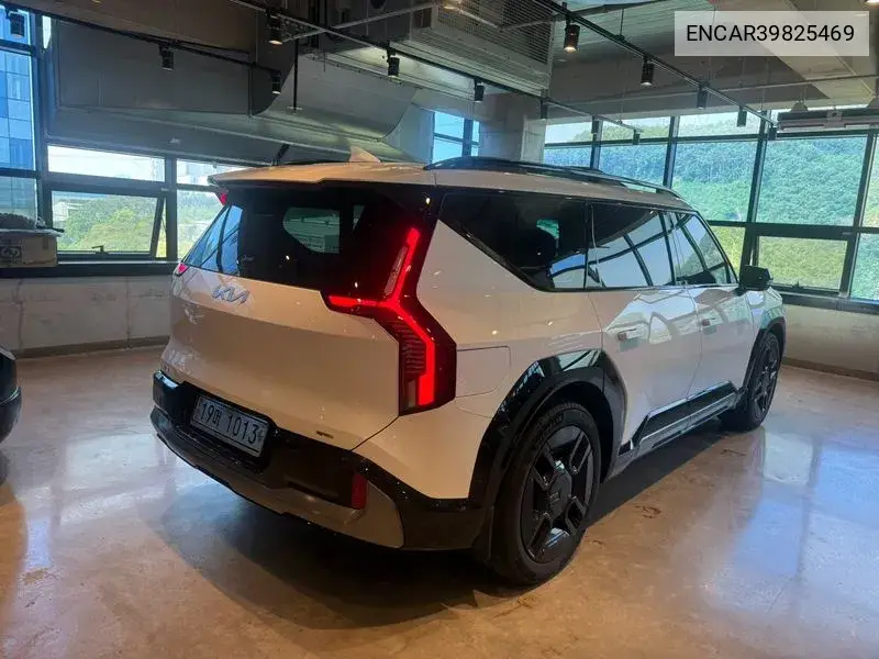 Ev9 Long Range 4Wd Gt Line VIN: ENCAR39825469 Lot: 39825469