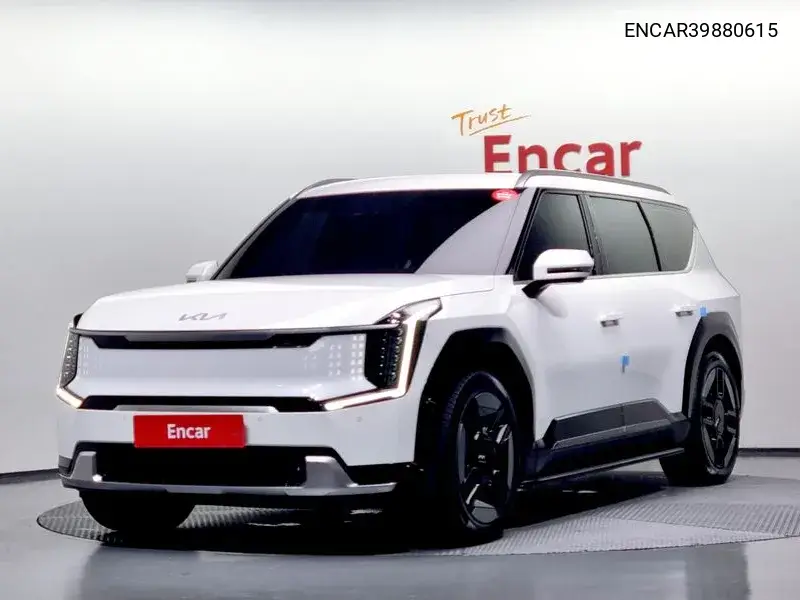 Ev9 Long Range 4Wd Earth VIN: ENCAR39880615 Lot: 39880615