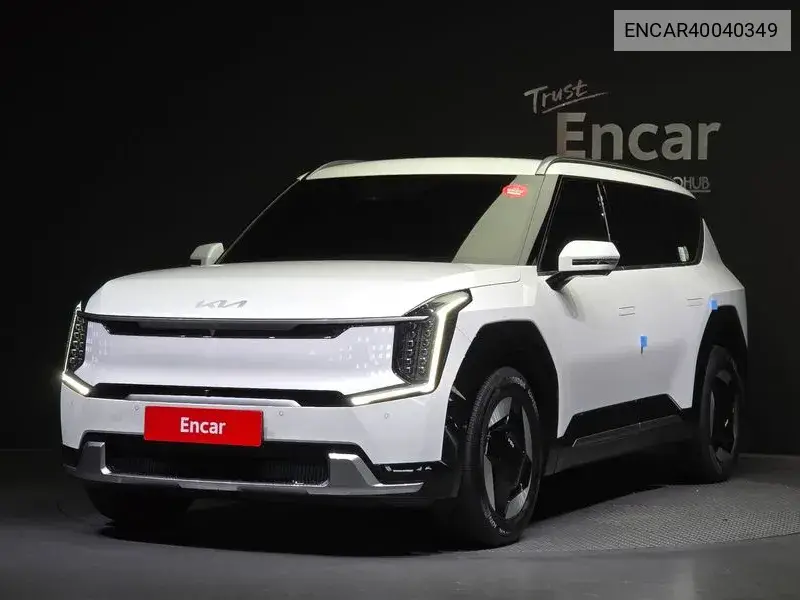 Ev9 Long Range Earth VIN: ENCAR40040349 Lot: 40040349