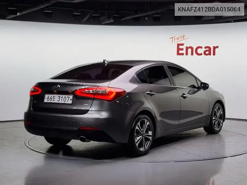 K3 Noblesse VIN: KNAFZ412BDA015064 Lot: 39614447