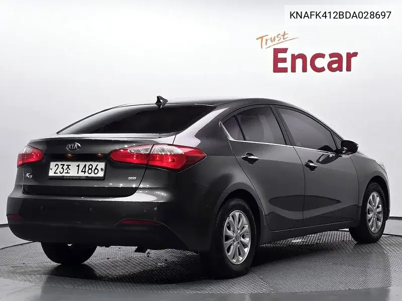 K3 Luxury VIN: KNAFK412BDA028697 Lot: 39953131