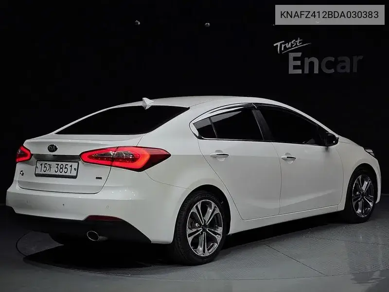 K3 Noblesse VIN: KNAFZ412BDA030383 Lot: 40001482