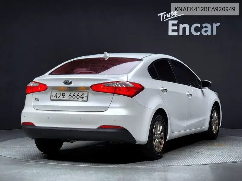 K3 Luxury VIN: KNAFK412BFA920949 Lot: 39984852