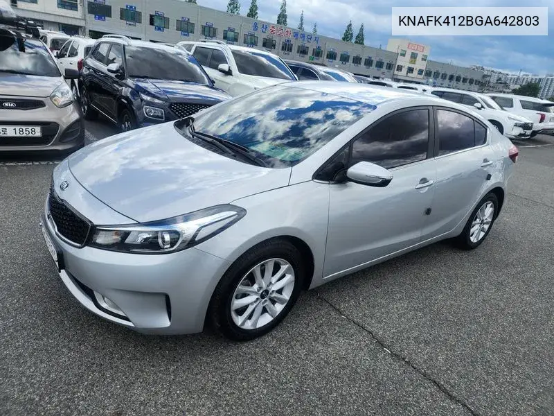 The New K3 Trendy VIN: KNAFK412BGA642803 Lot: 39612254