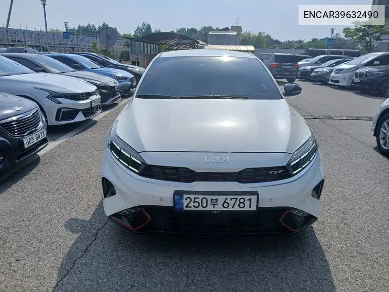 The New K3 2Nd Generation 1.6 Turbo Gt 5 Door Signature VIN: ENCAR39632490 Lot: 39632490
