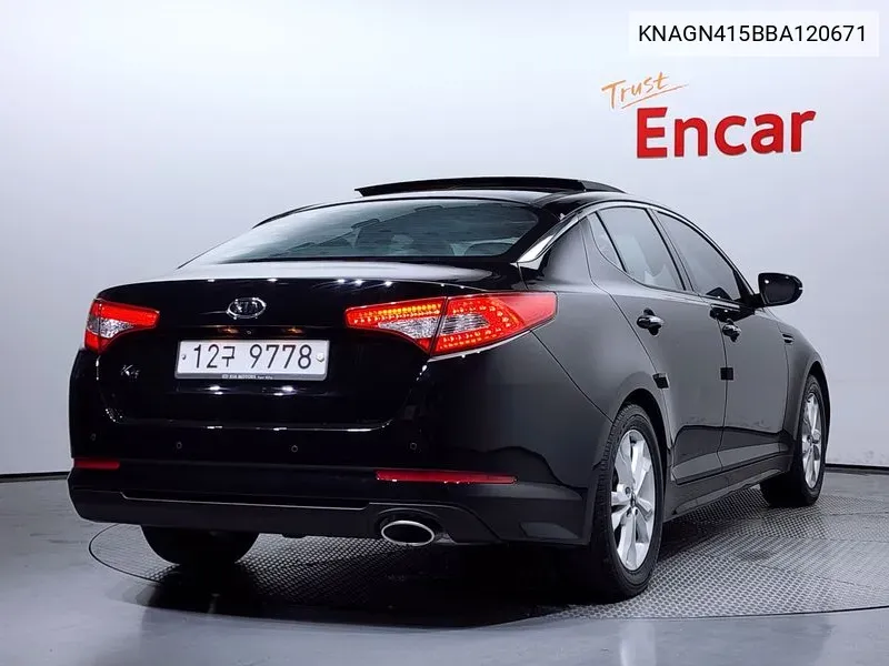 Kia K5 I Lpi Prestige, 2011 VIN: KNAGN415BBA120671 Lot: 37812206
