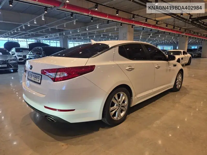 The New K5 Prestige VIN: KNAGN419BDA402984 Lot: 39274767