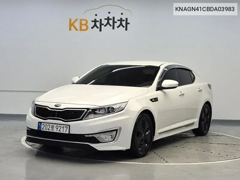 K5 Hybrid Prestige VIN: KNAGN41CBDA03983 Lot: 39356223