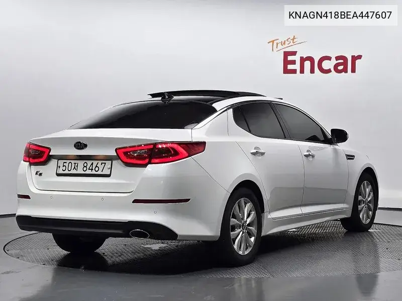 The New K5 Lpi Prestige VIN: KNAGN418BEA447607 Lot: 39936832