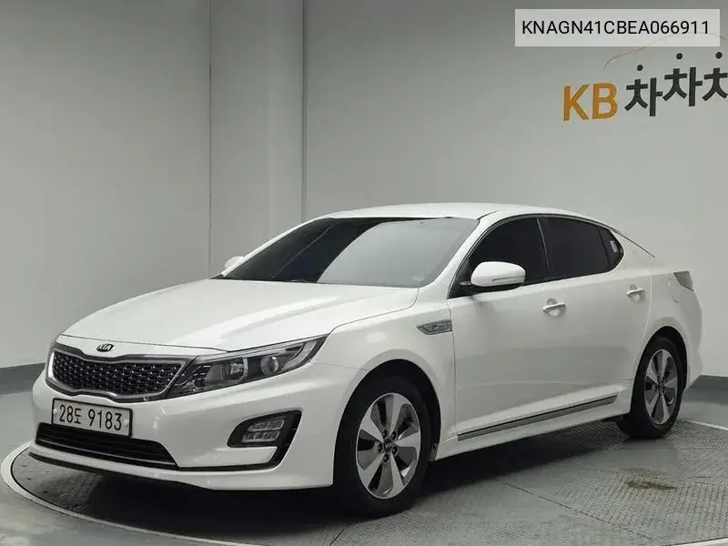 K5 Hybrid 500H Prestage VIN: KNAGN41CBEA066911 Lot: 39566149