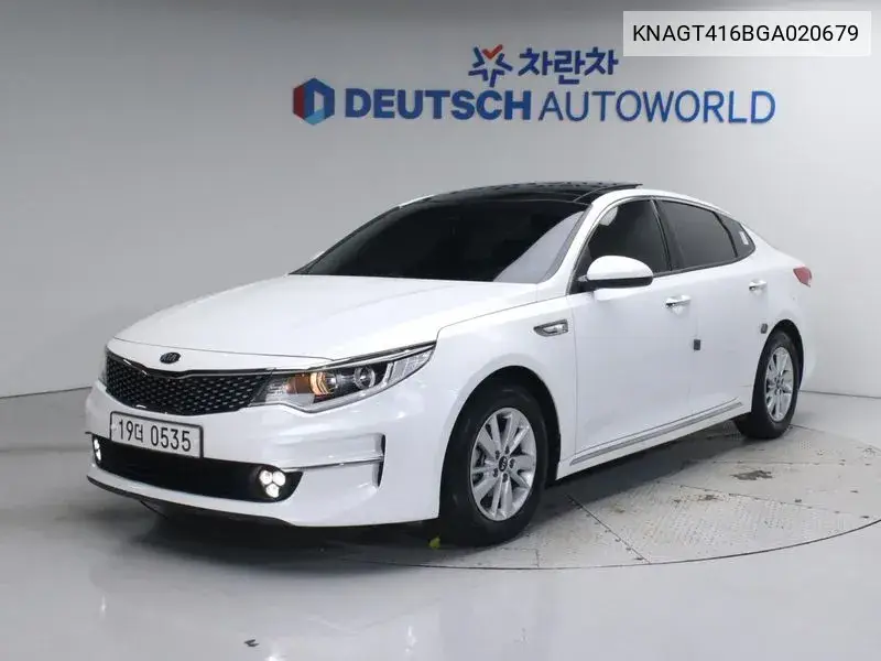 K5 2Nd Generation Lpi Mx Prestige VIN: KNAGT416BGA020679 Lot: 39967793