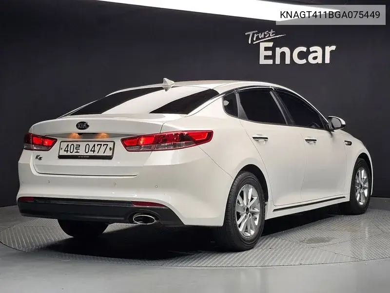 K5 2Nd Generation 2.0 Mx Luxury VIN: KNAGT411BGA075449 Lot: 39961084